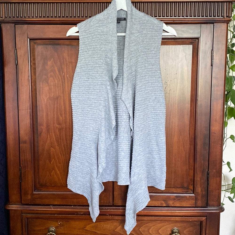 Eileen Fisher ribbed heather grey vest Italian yarn cotton/ linen